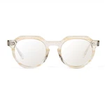 Spesialtilpassede brilleinnfatninger